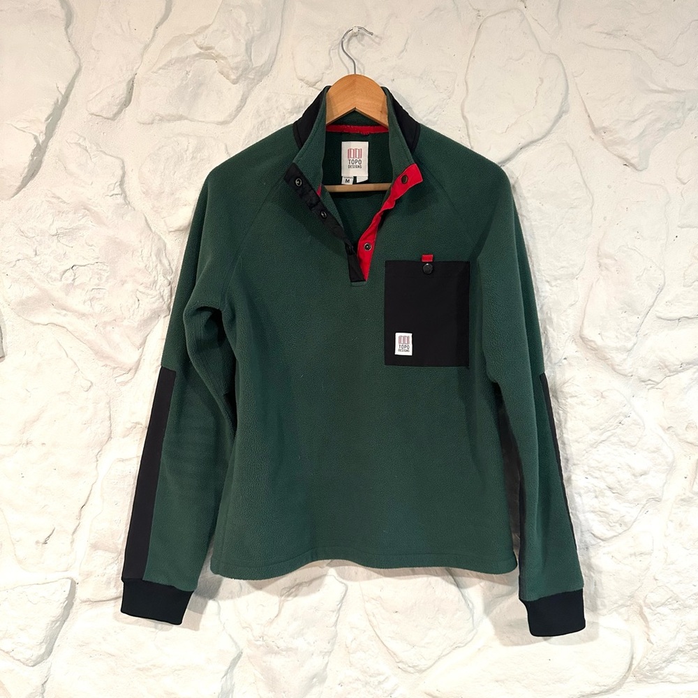 TOPO Green Fleece Pullover with Black Accents